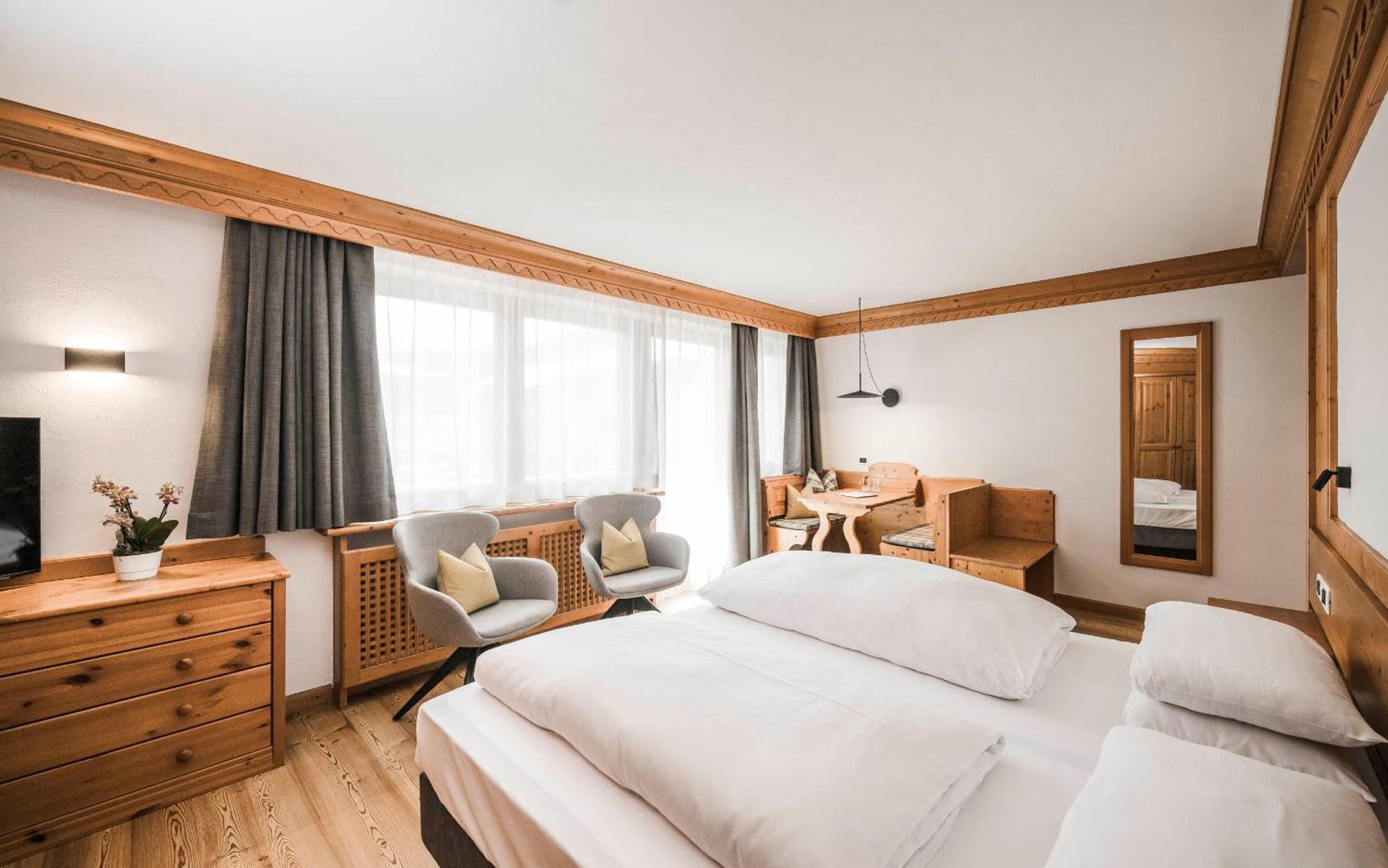 Hotel Ladinia Ла Виля Екстериор снимка