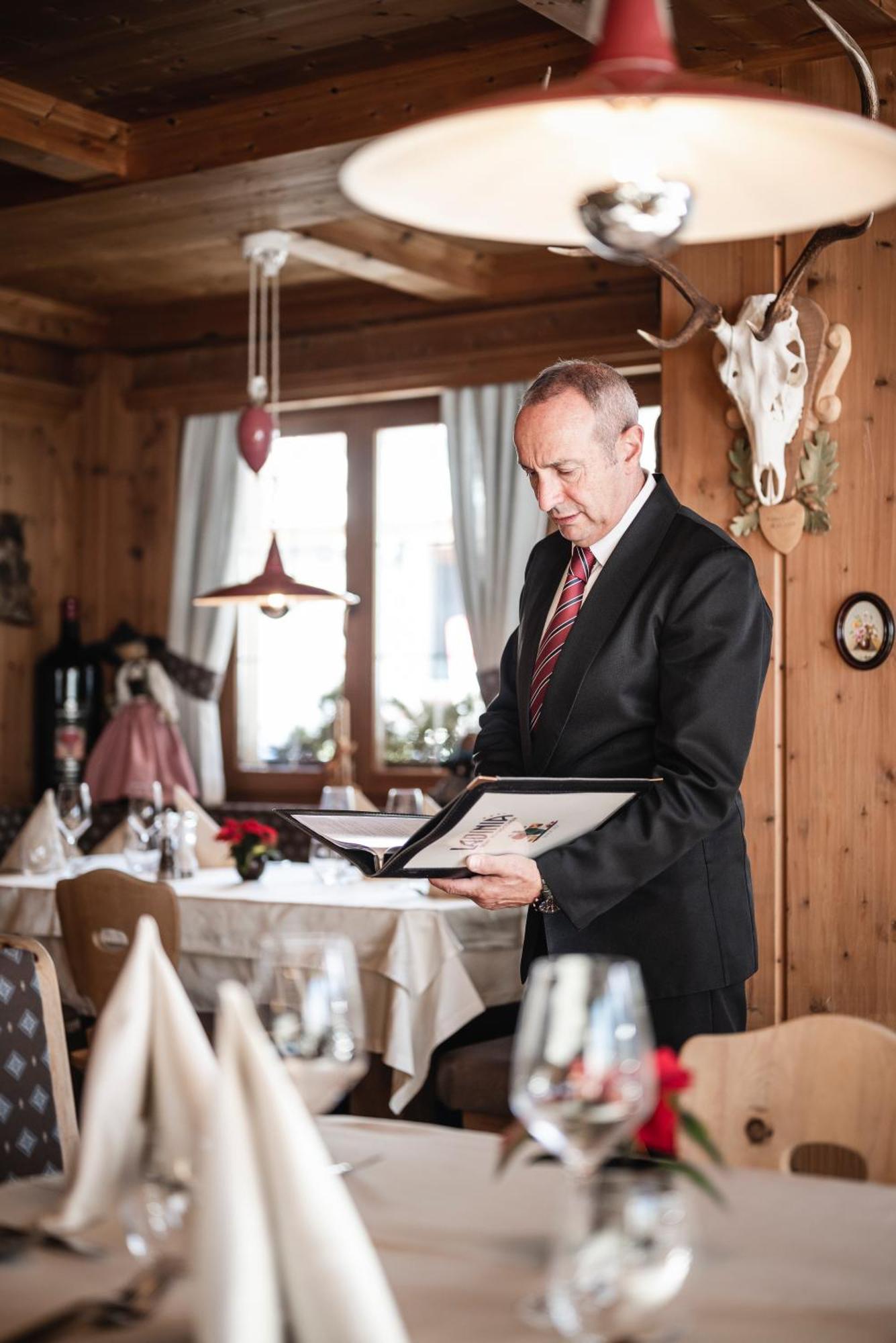 Hotel Ladinia Ла Виля Екстериор снимка